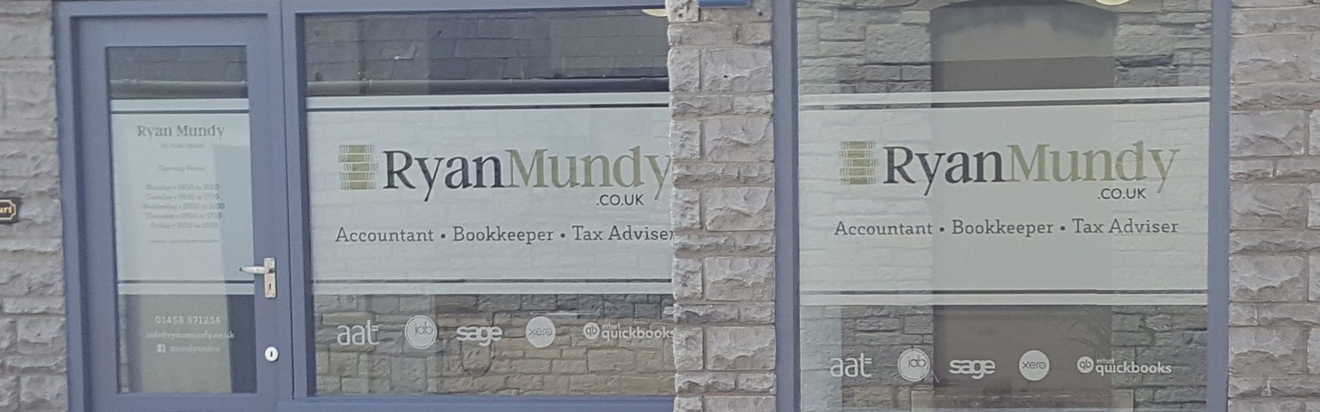 banner-street-office